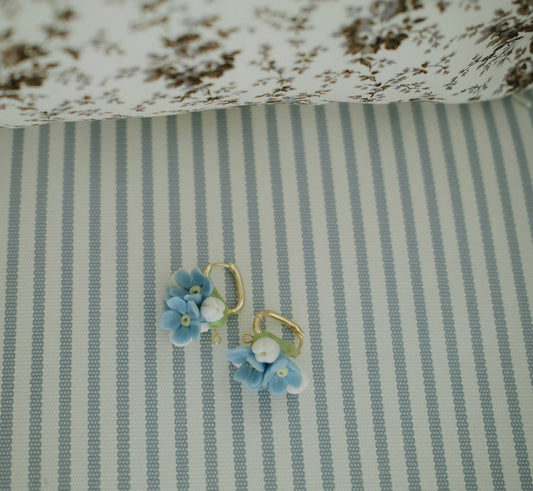 Forget Me Knot Earrings