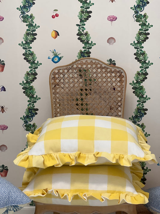 Lemon Paradiso Wallpaper